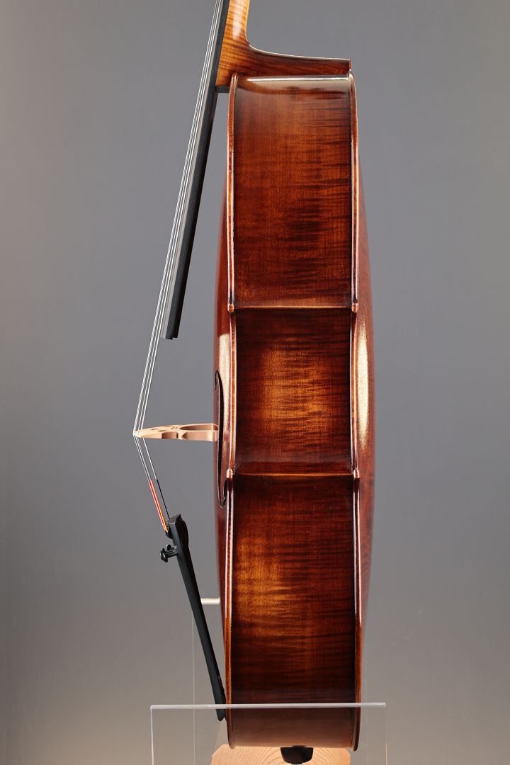 Leonhardt Rainer W. - Mittenwald Anno 2026 - brauner Zwerg - 1/2 Cello - C-034k